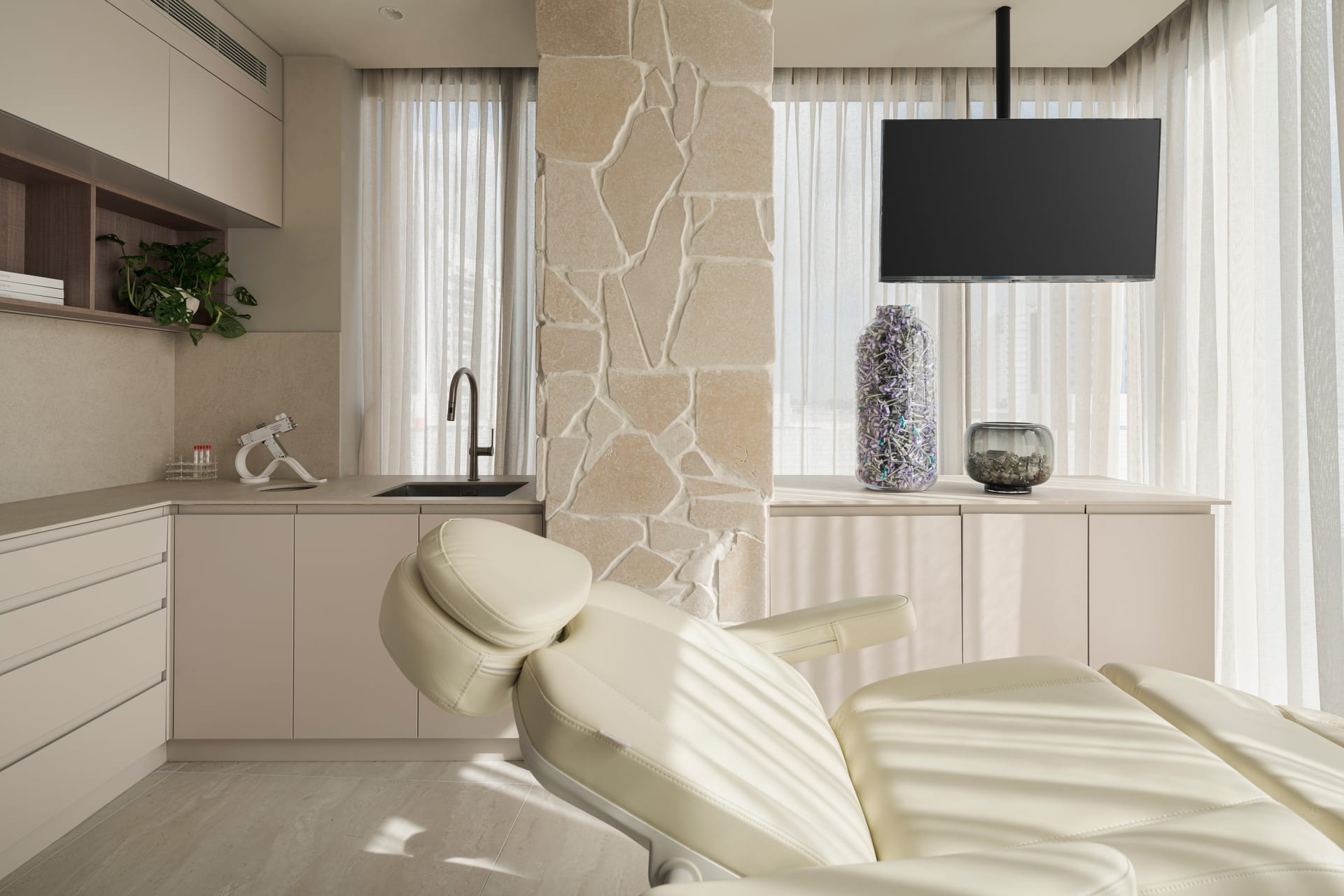 Aesthetic & Dental Clinic — 5