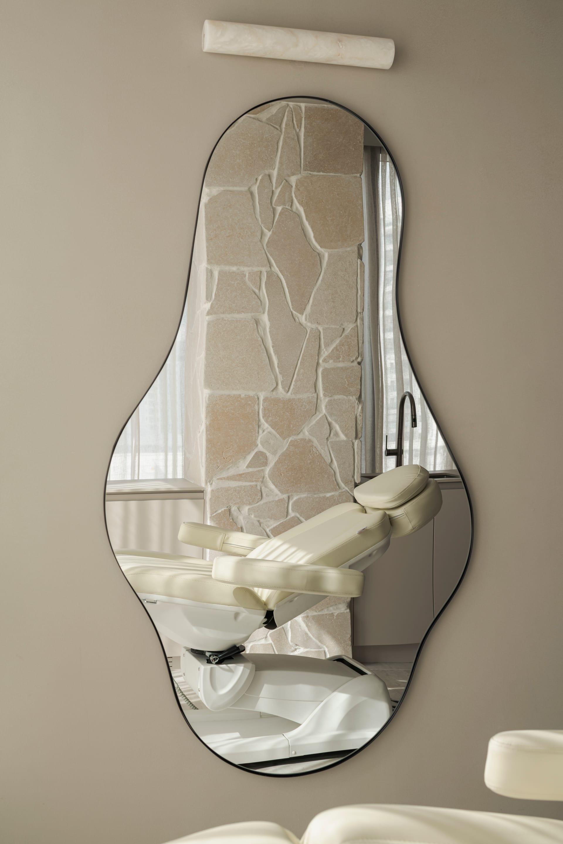 Aesthetic & Dental Clinic — 6