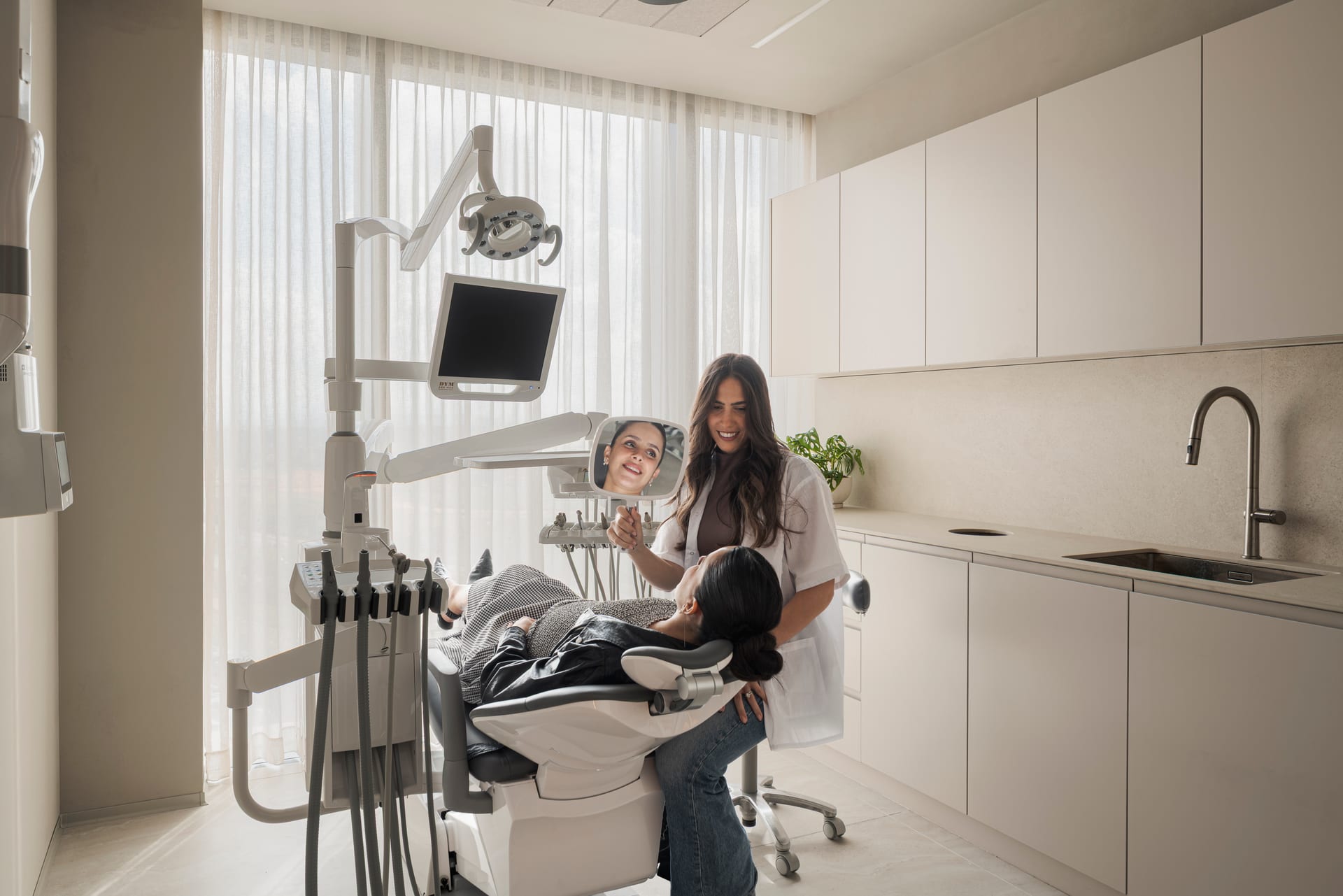 Aesthetic & Dental Clinic — 10