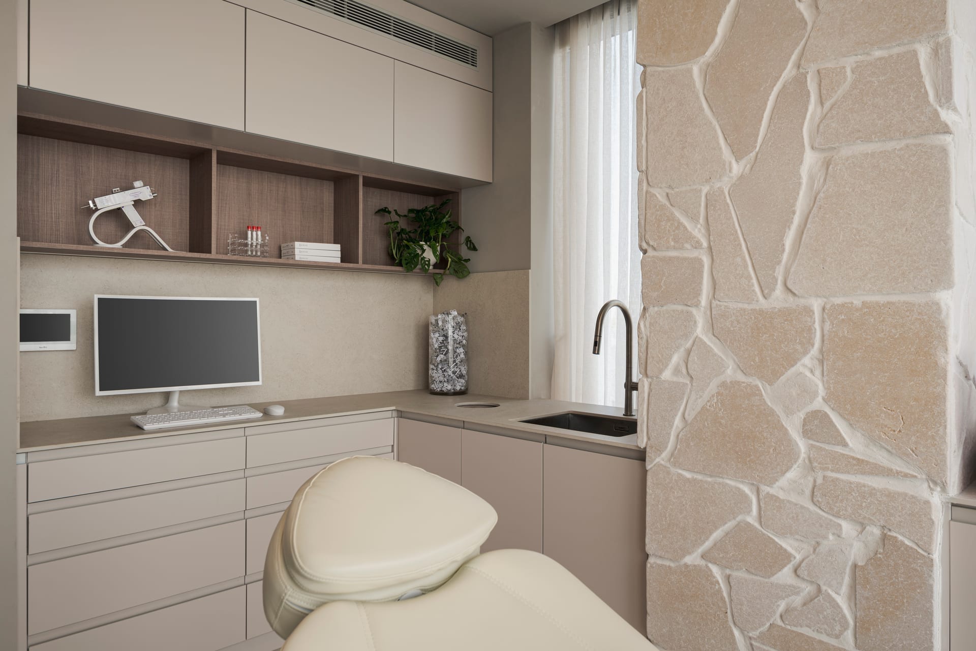 Aesthetic & Dental Clinic — 13
