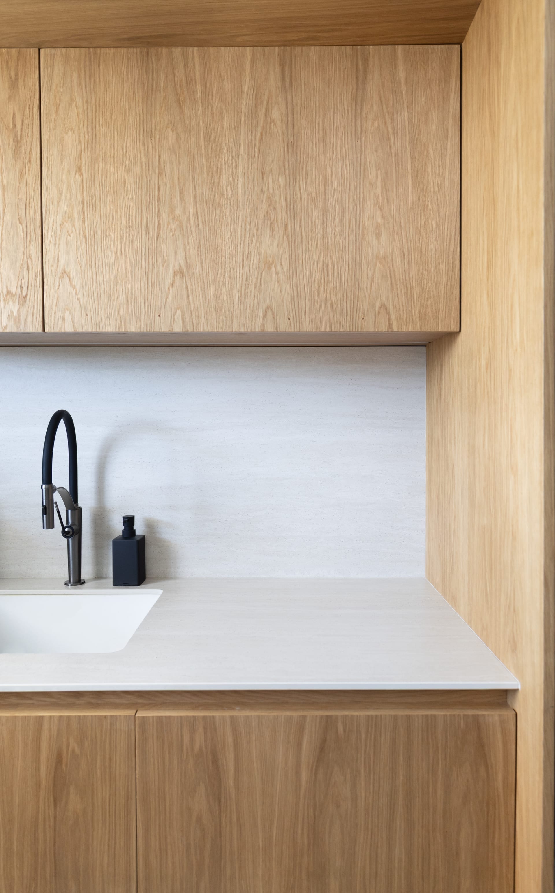 APT. 22 — 11