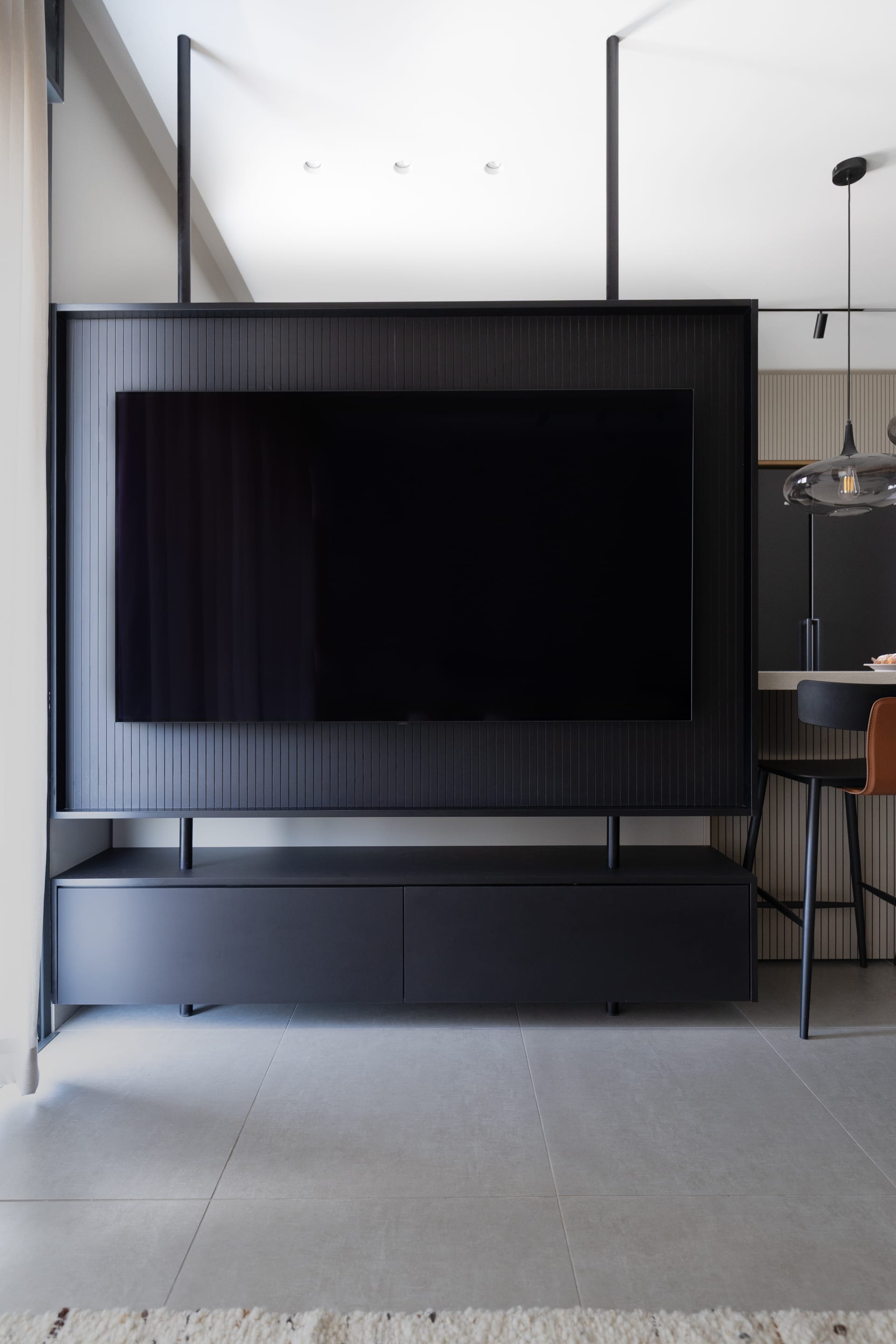APT. 22 — 15