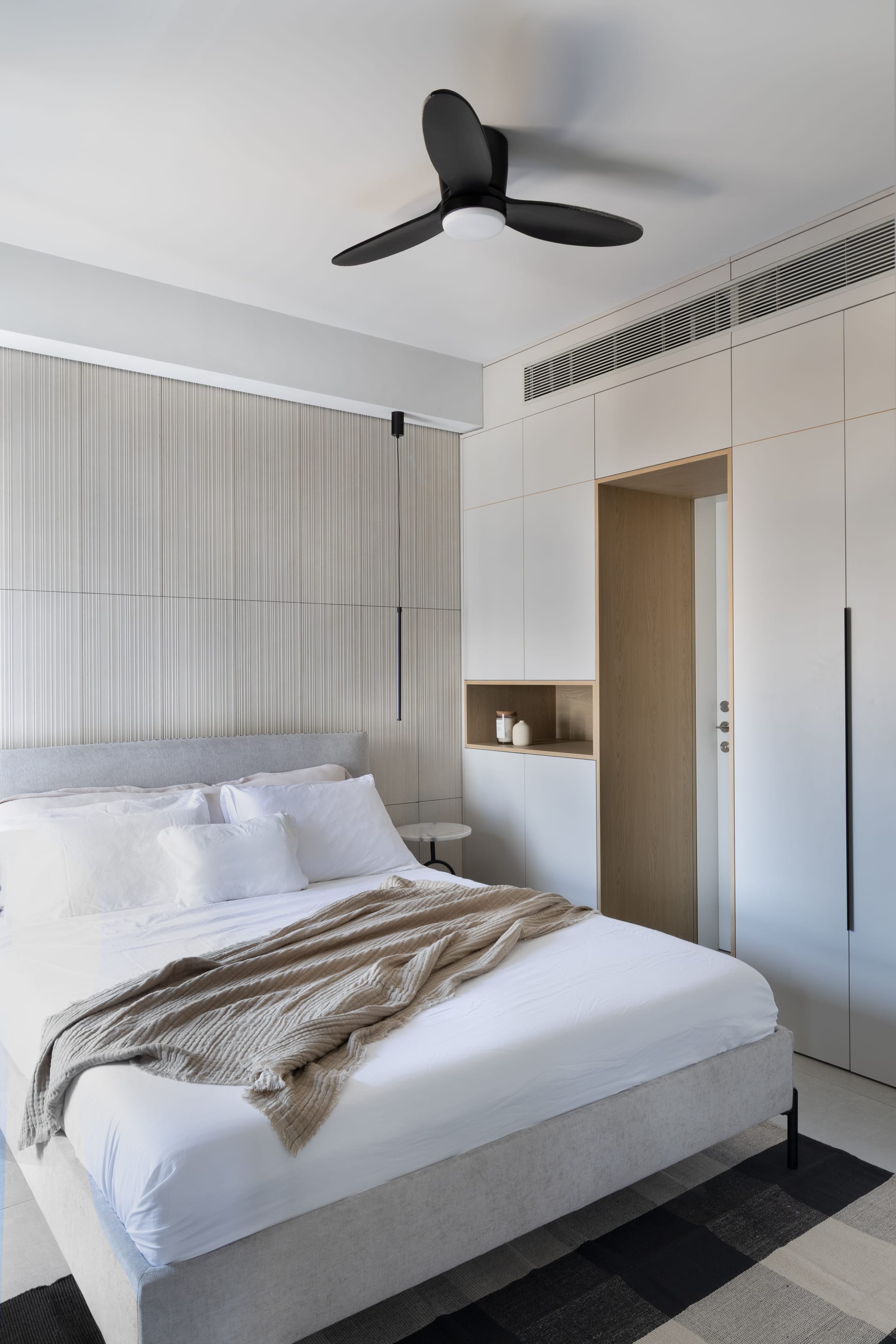 APT. 22 — 21
