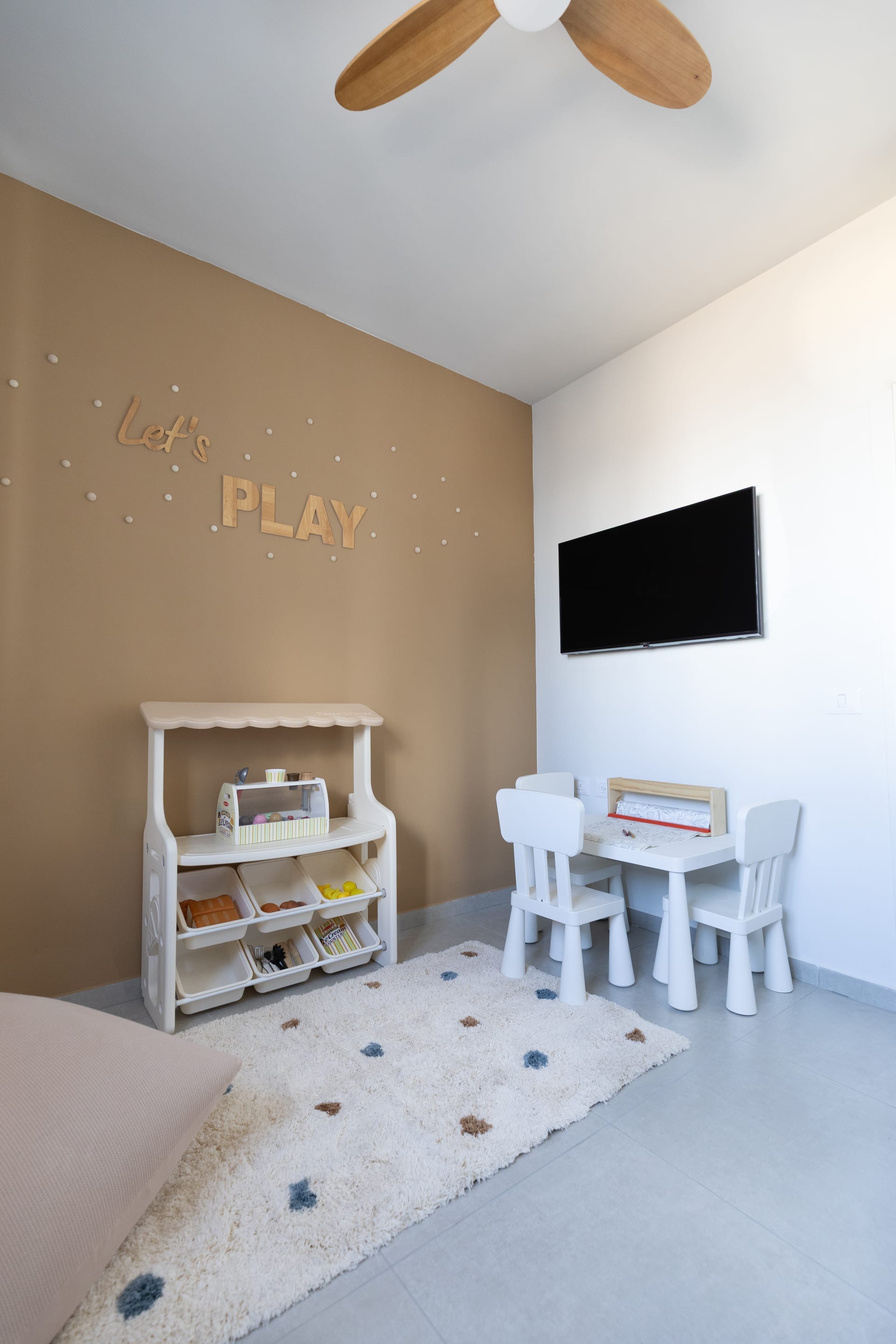 APT. 22 — 28