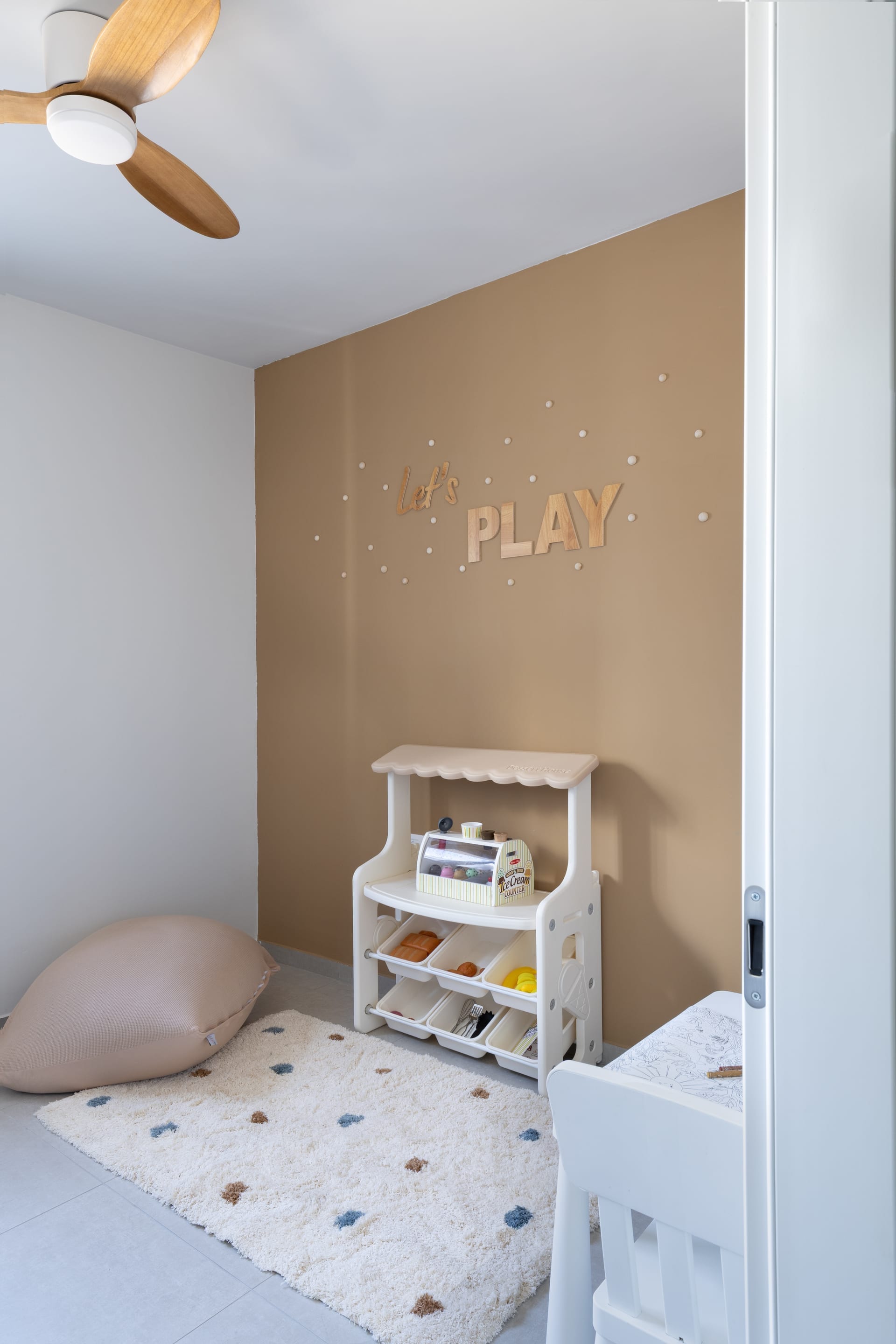 APT. 22 — 30